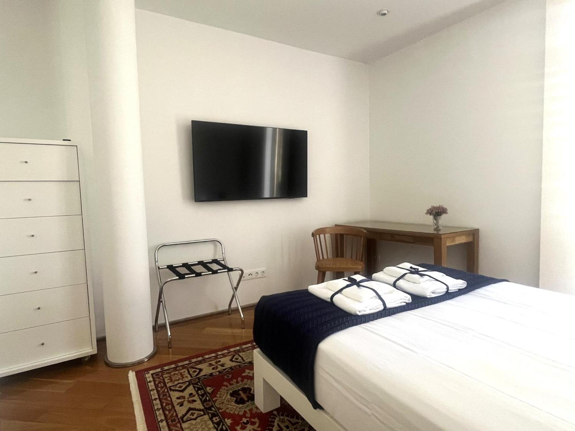 Signature Guesthouse ポルト エクステリア 写真